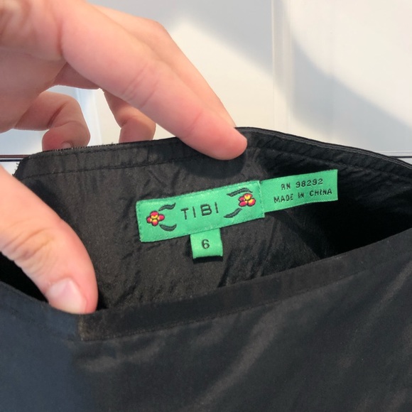 NWOT TIBI BLACK SKIRT - Picture 5 of 7